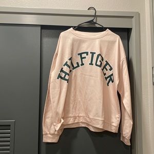 pink hilfiger crewneck